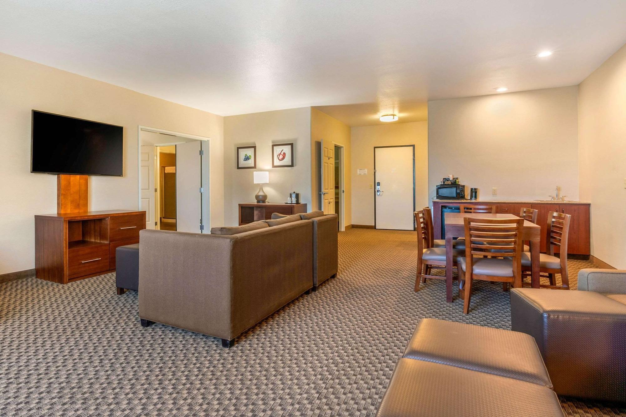 Comfort & - Lodi North