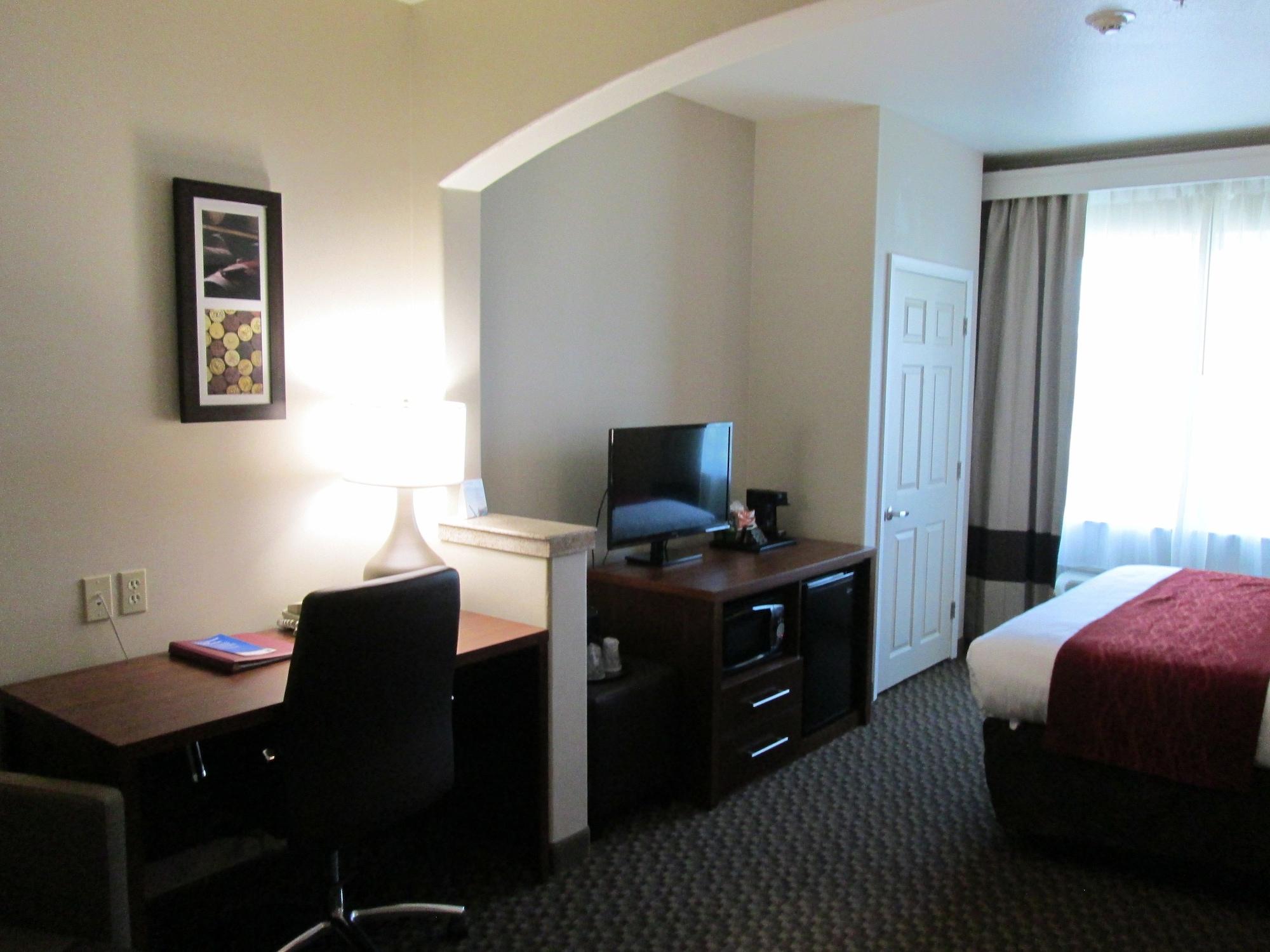 Hotel Comfort & - Lodi North Galt