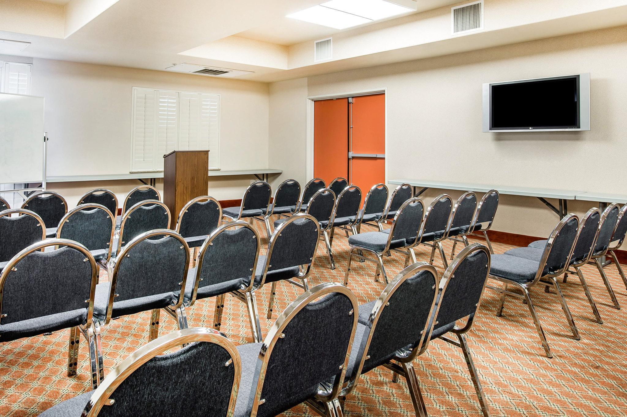 Comfort & - Lodi North Hotel Galt