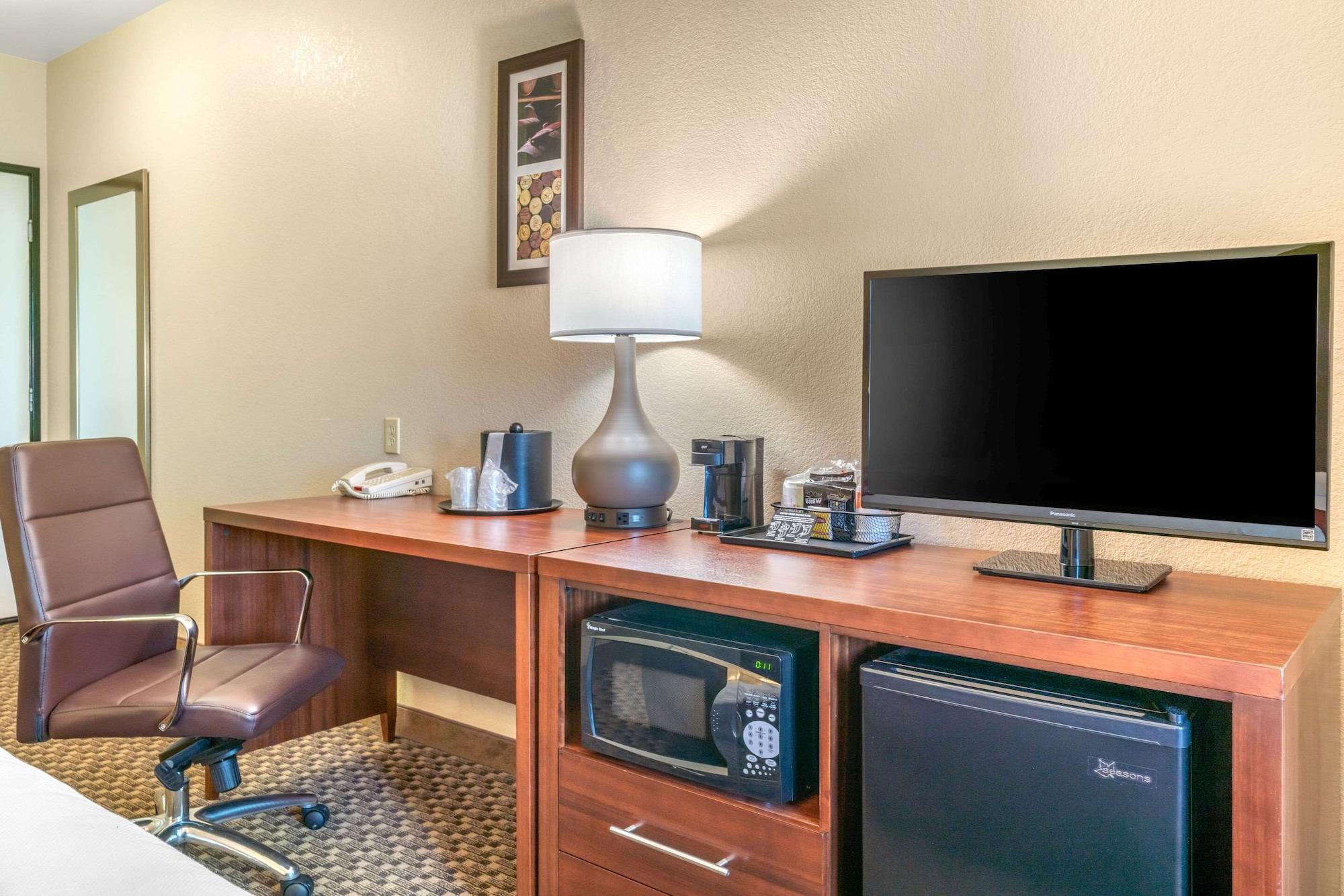 Comfort & - Lodi North Hotel