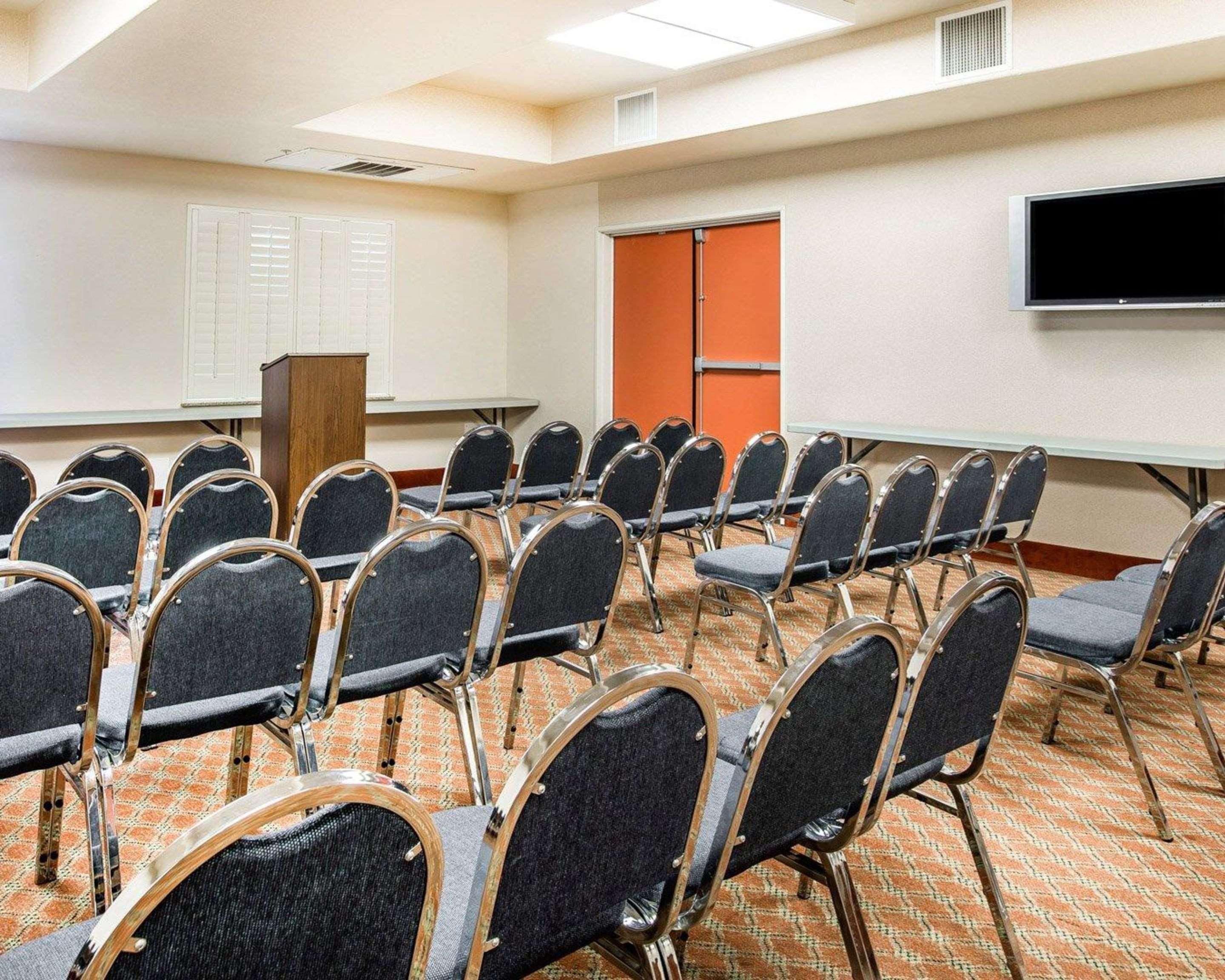 Hotel Comfort & - Lodi North Galt