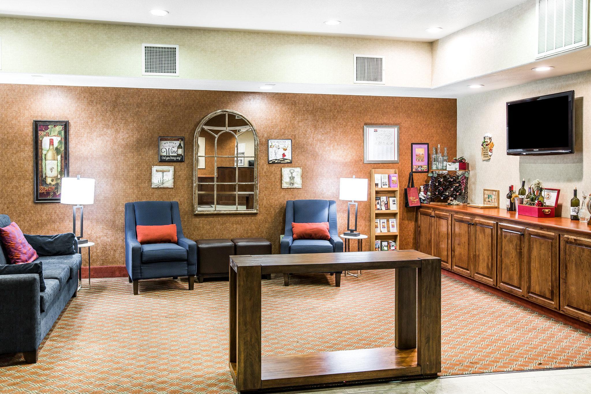 Comfort & - Lodi North Hotel Galt